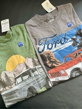 Ford Bronco Graphic T Shirts Green & Gray Truck Scene Prints Men’s Size M